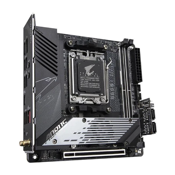 GIGABYTE AMD B650 Aorus Elite Chipset for AMD AM5; 4x DDR5; 3x M2; HDMI/DP; ATX