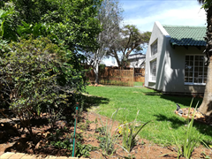 secure 4 bedroom family home in bergbronhouse for House in Bergbron Randburg - Secure 4 Bedroom family home in Bergbron